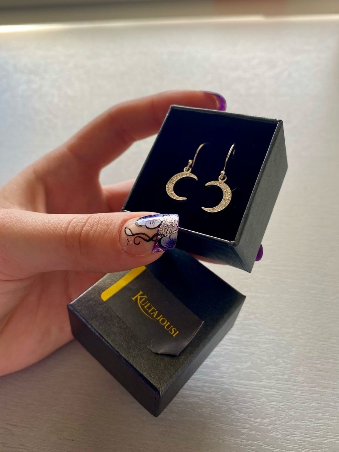 Kultajousi jewelry