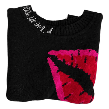 Black Guess lip sweater