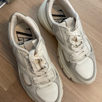 Beige chunky sneakers