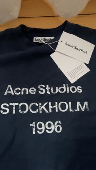 Acne Studios Acne Studios trøje, Størrelse S / 36 — Secondhand Skjorter ...