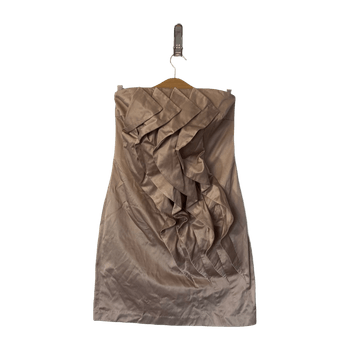 Olkaimeton juhlamekko