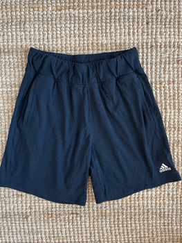 Adidas shortsit