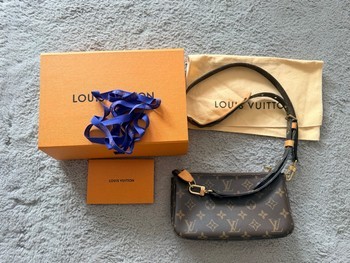 Louis Vuitton Pochette Accessoires