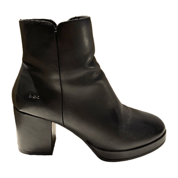 B.ø.c boots