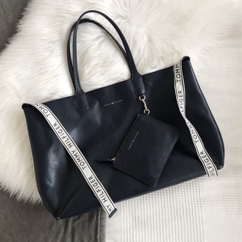 Tommy hilfiger bag