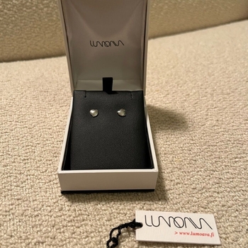 Lumoava jewelry