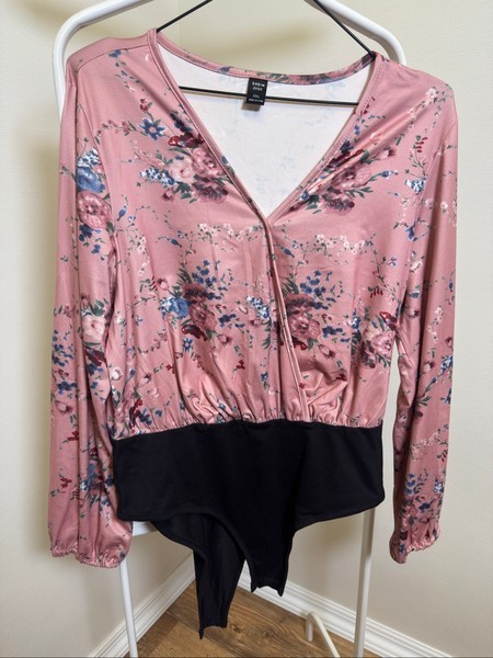 Floral bodysuit