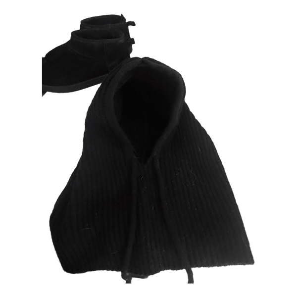 Sort strikket balaclava