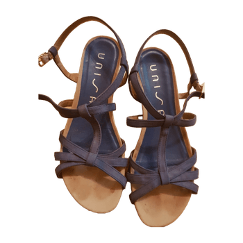 Unisa sandals