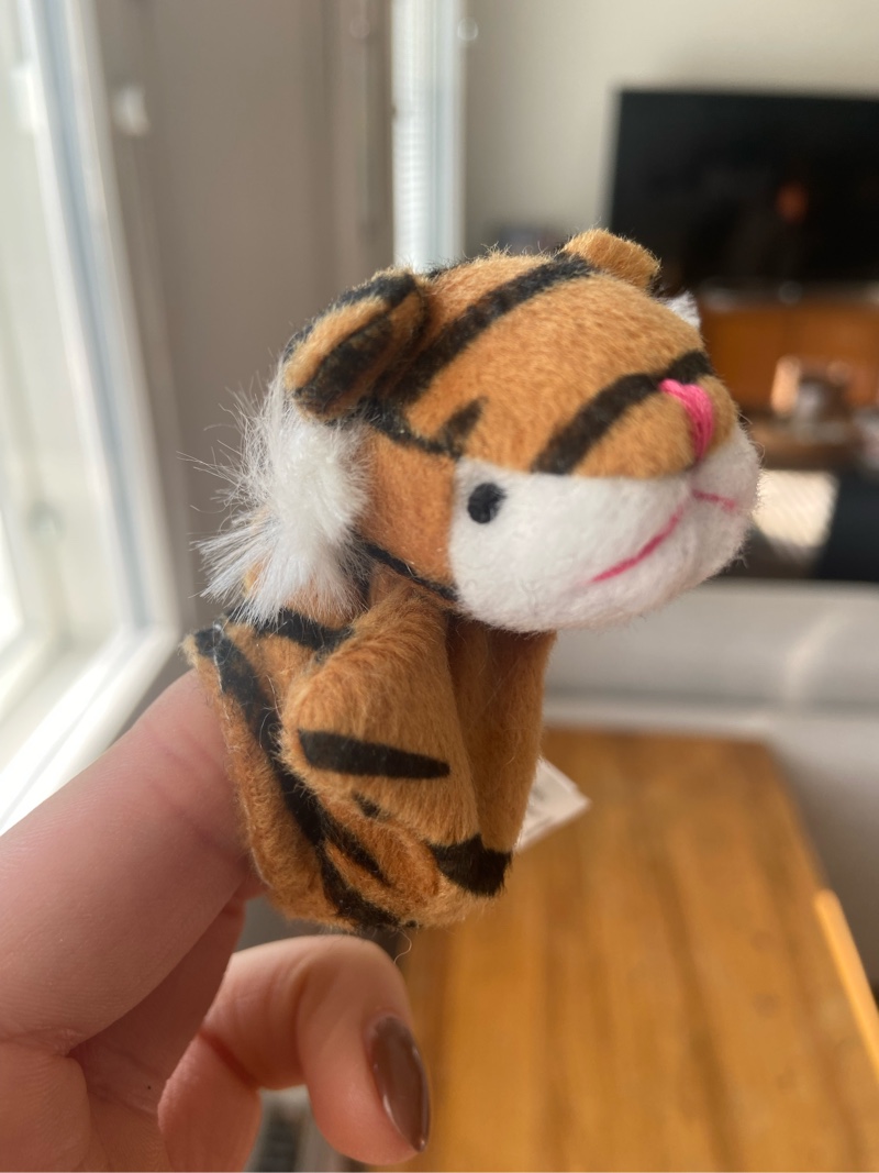 Finger puppet