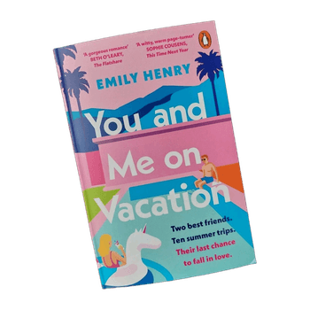 Emily Henry: You and me on vacation - kirja