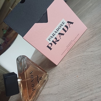 Prada Paradoxe