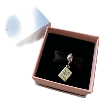 Pandora passport charm