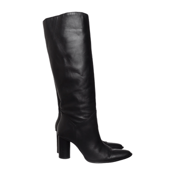 Black boots