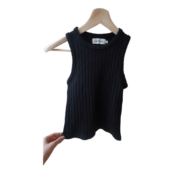 Black ribbed tank top
