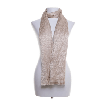 Shoulder scarf