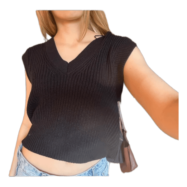 Black knitted vest