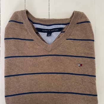 Beige v-neck striped sweater