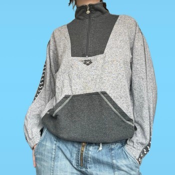 Arena grey sweatshirt