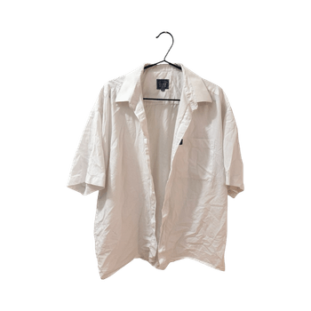 White short-sleeve shirt