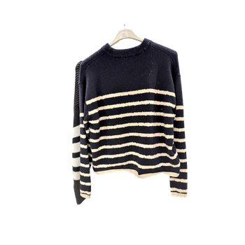 Raidallinen neulepaita