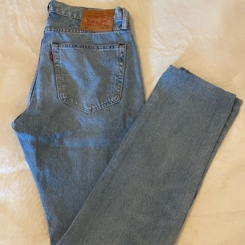 Levi’s 512 jeans