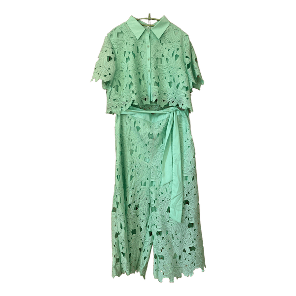 Attractive light green lace summer set