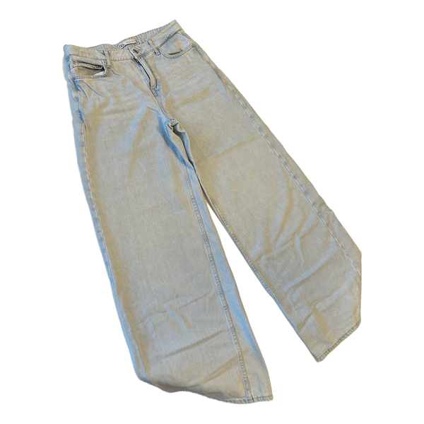 Zara light wash jeans