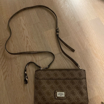 Guess bag