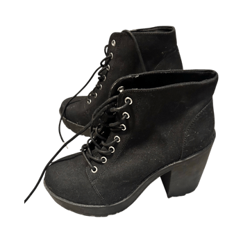 Divided korkokengät kangaspäällinen