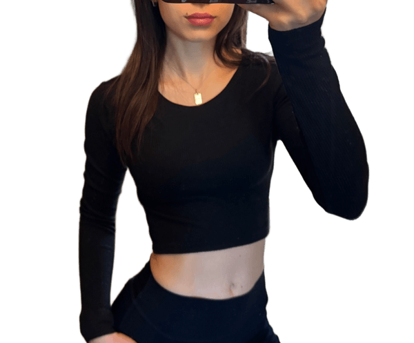 Black long sleeve crop top