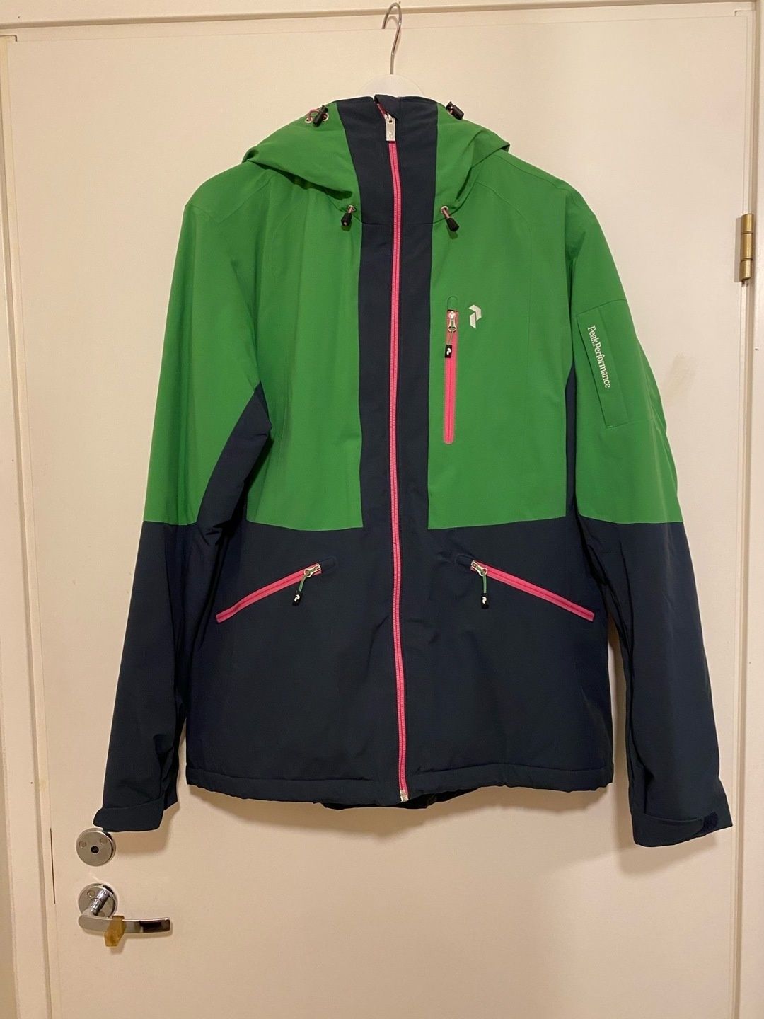 Peak performance sportswear