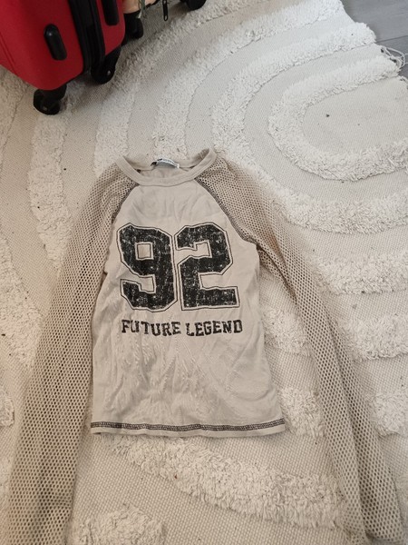 Beige pitkähihainen paita