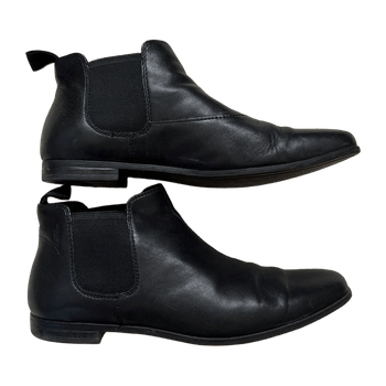 Vagabond loafers