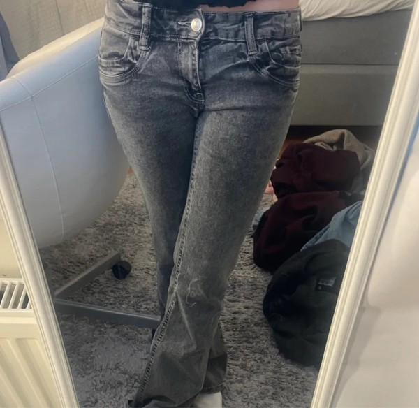 Low waist bootcut jeans
