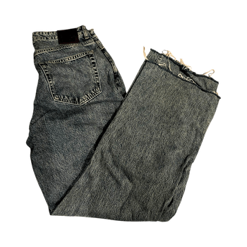 Siniset leveälahkeiset farkut