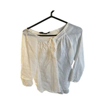 valkoinen pellavapusero