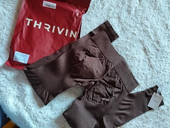 Thrivin Push-up leggingsit
