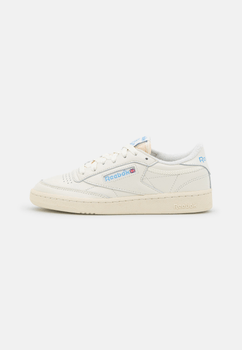 Low top sneakers