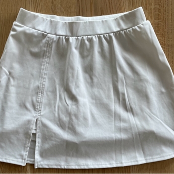 H&M Move kellomainen tennishame koko M