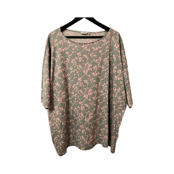 Floral oversized t-shirt