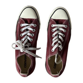 Burgundy classic Converse, size 38