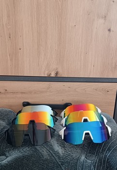 Sportiniai akiniai nuo saulės
