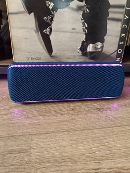 Sony SRS-XB32 Bluetooth speaker