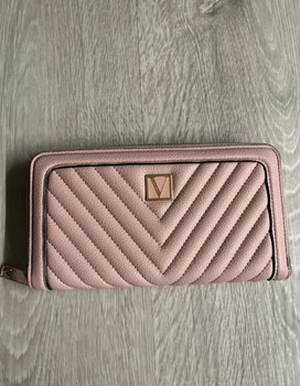 Victoria's Secret quilted wallet