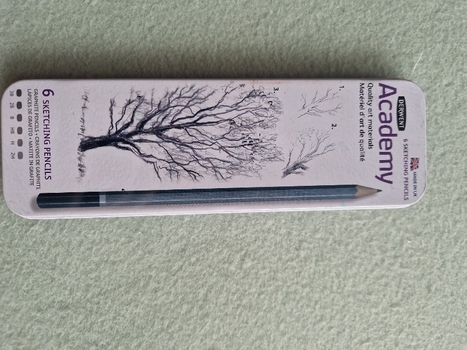 Derwent Academy 6 Sketching Pencils