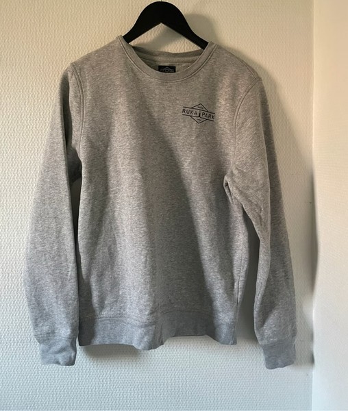 Ruka park college shirt size S (unisex)