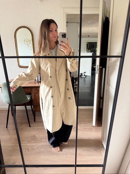 Beige trenchcoat