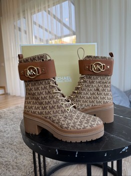 michael kors boots