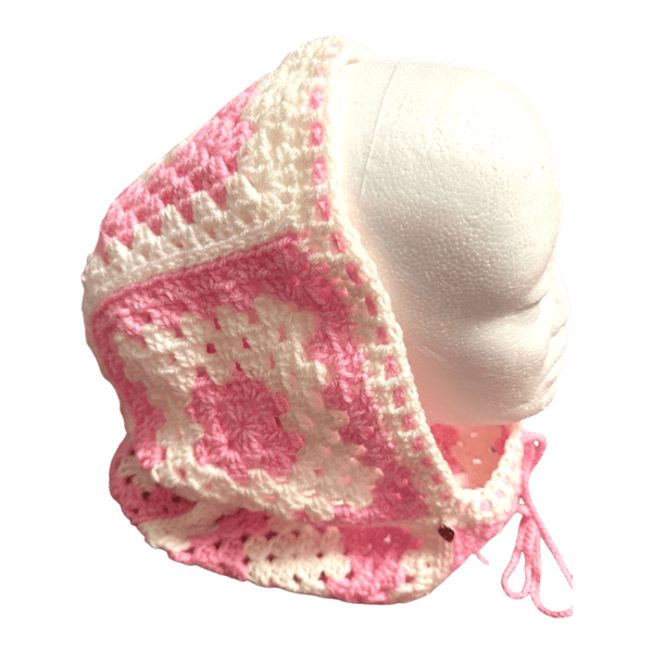 Balaclava / huppu nauhoilla
